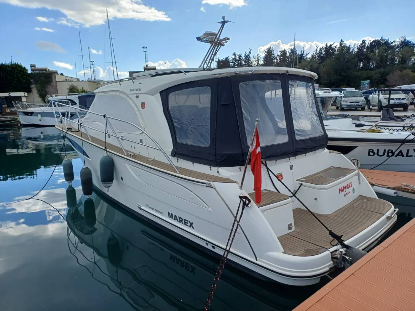 YA-MAREX  310 Sun Cruiser 1